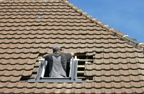 Pose de velux - Saint-Salvy-de-la-Balme